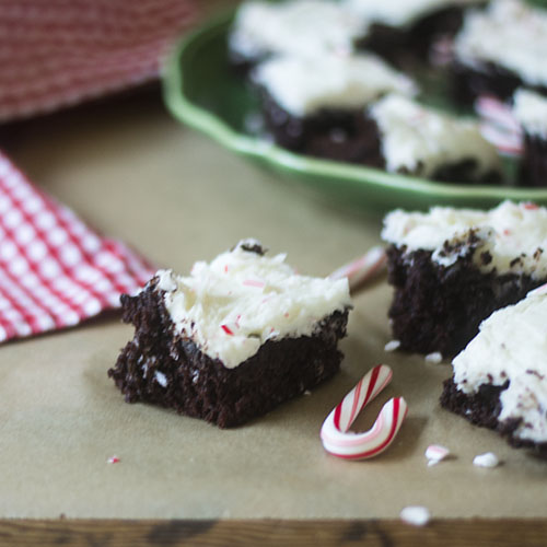 GF Peppermint Frosted Chocolate Cake #holiday #glutenfree #candycanes #chocolate | feedyoursoul2.com