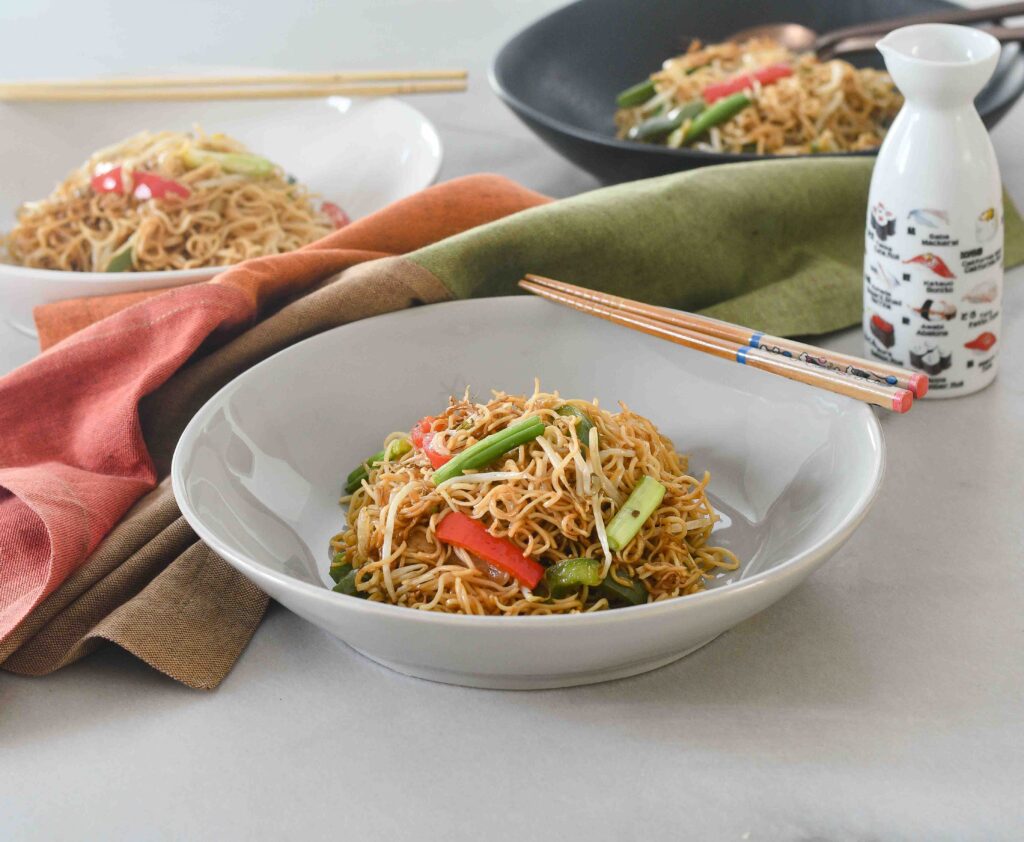 Vegetarian Chow Mein #Asianrecipe #glutenfree #vegan | feedyoursoul2.com