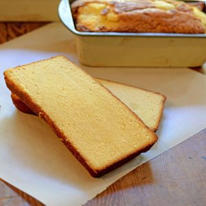 Pound Cake piece 500 rot