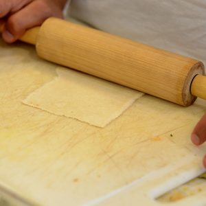 Rolling bread 500