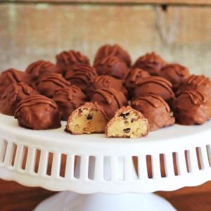 Chocolate Chip Cookie Dough Truffles (Small) 2