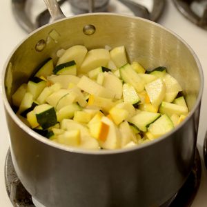 veggies in pot 500