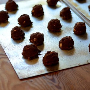 white balls 500