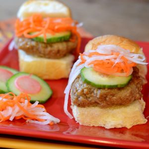 Chicken Burger Bahn Mi Sandwich 75 degree close 500