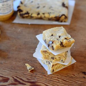 Vanilla Peanut Butter Chocolate Chip Cookie Bars 75 degree2 500