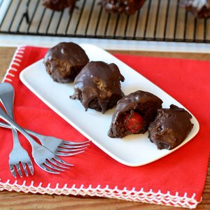 Maraschino Cherry Cake Balls 75 degree 500