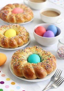 Friday Five - Easter Dessert addition SprinkleBakes Sprinkle Bakes Italian Easter Bread