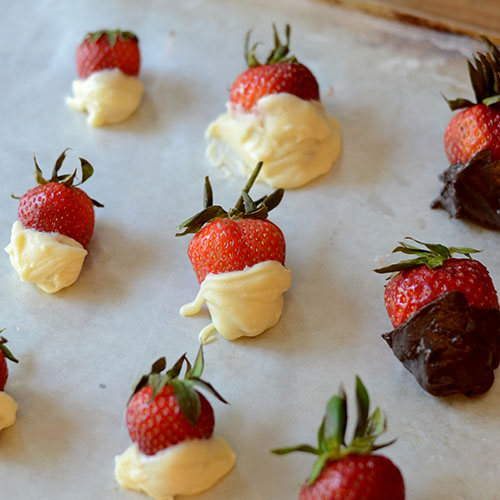 Chocolate Covered Strawberries Top down 500