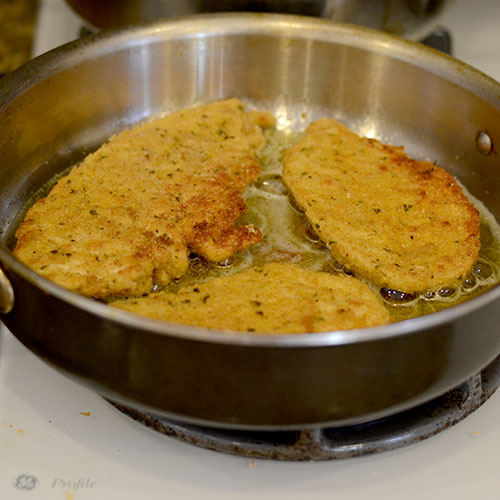 Chicken-sauteing In pan 500