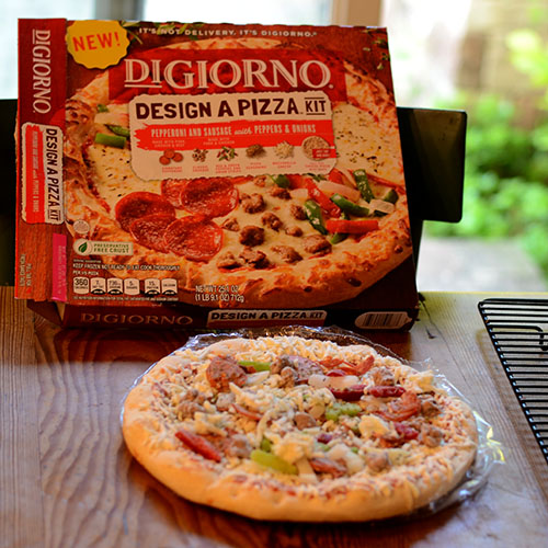 Designed-Pizza with box 500