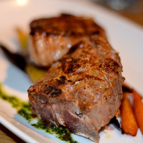 Lamb-Chops Lamb chops, grilled