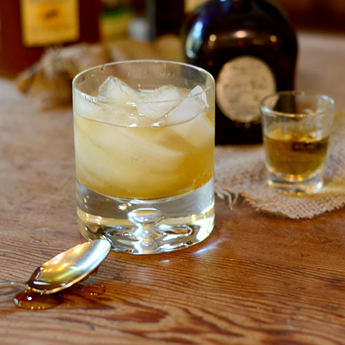 Honey-tequilla tequilla, honey, margarita, grand marnier, lime