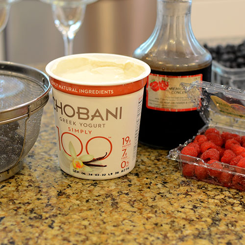 ingredients Greek yogurt, fat-free, blueberries, raspberries, cherry concentrate, dessert, low-fat, healthy