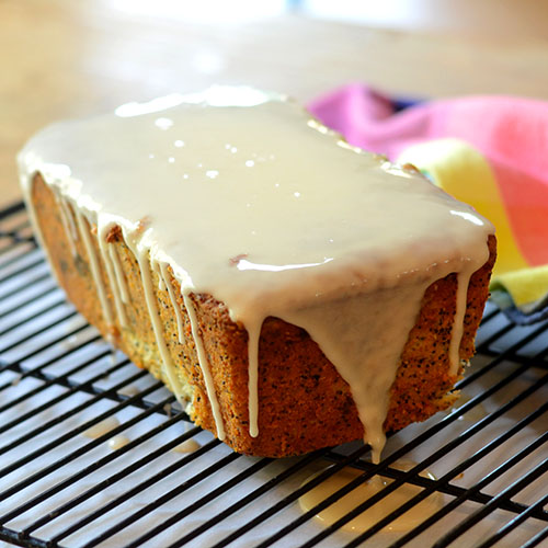 Lemon Poppy Seed Loaf from Feed Your Soul Too "Lemon Poppy Seed Loaf #lemon #poppyseed #loaf / feedyoursoul2.com"