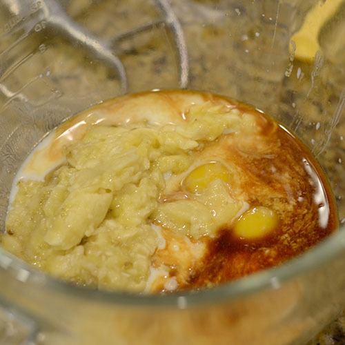 wet-ingredients Wet ingredients, bananas, eggs, vanilla, buttermilk