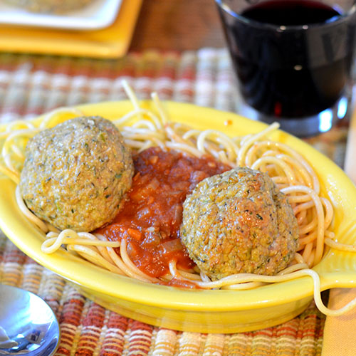 Chicken-Parmesan-Meatballs dinner, chicken, parmesan, cheese, tomato, sauce, spices, herbs
