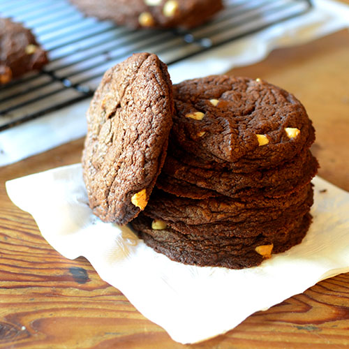 Dark-Chocolate-White-Chip-Cookies 30 500