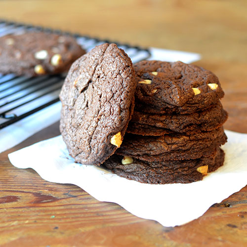 Dark-Chocolate-White-Chip-Cookies Angle 500