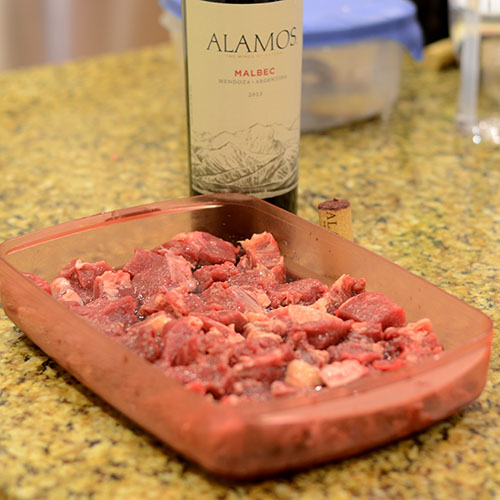 Steak-Marinading-in-Wine Steak in wine