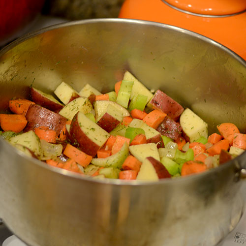 vegetables-sauteing-in-pot Vegetables sauteeing in pot