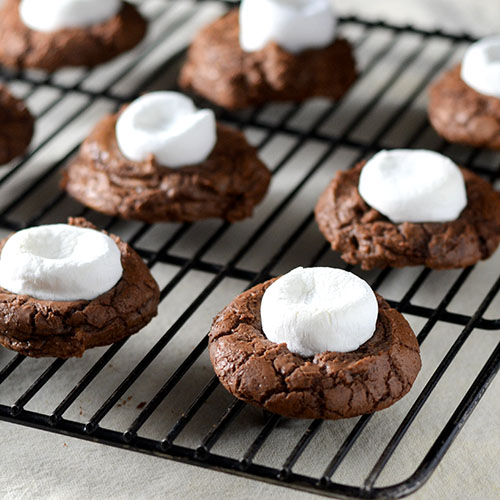 Hot-Cocoa-Cookie Hot Cocoa Cookie/www.feedyoursoul2.com