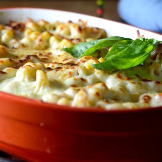 Pasta Pesto Bake/www.feedyoursoul2.com