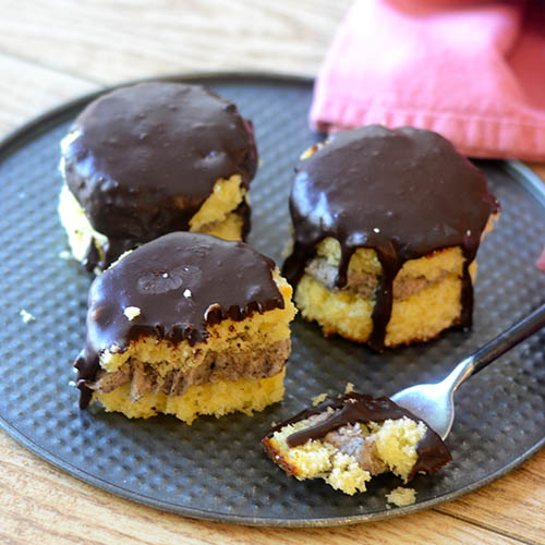 Oreo Filled Cakes with Chocolate Ganache