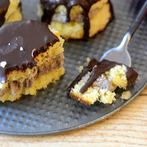 Oreo Filled Cakes with Chocolate Ganache