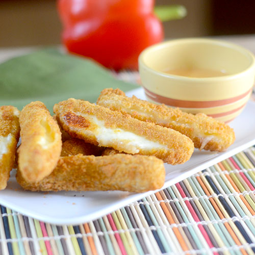 Mozzarella-Sticks-with-Red-Pepper-Sauce Mozzarella Sticks with Red Pepper Sauce