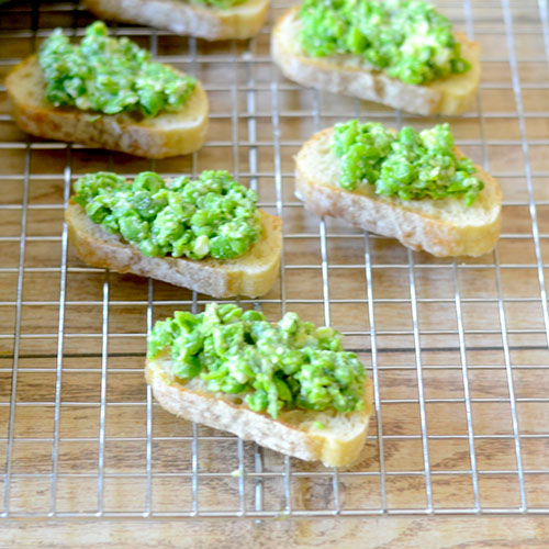 Mashed Pea Crostini