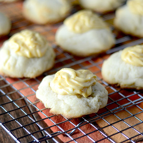 Pumpkin Frosted Butter Cookies