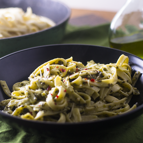 Easy Basil Pasta from Feed Your Soul Too "Easy Basil Pasta #basil #vegetarian / feedyoursoul2.com"