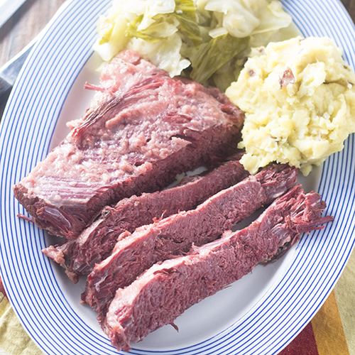Corned Beef & Cabbage from Feed Your Soul Too "Corned Beef & Cabbage #cornedbeef #cabbage #Stpatricksday / feedyoursoul2.com"