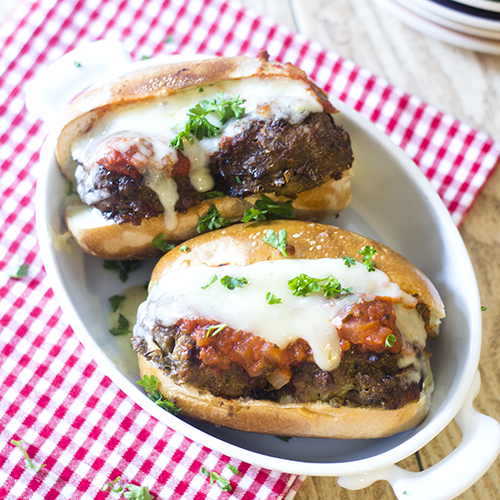 Italian Meatball Sandwich from Feed Your Soul Too "Italian Meatball Sandwich #Sandwich #meatball #marinara #Italian / feedyoursoul2.com"