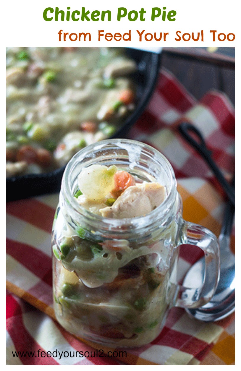 Chicken Pot Pie from Feed Your Soul Too Chicken Pot Pie #comfortfood #chicken #roux | feedyoursoul2.com