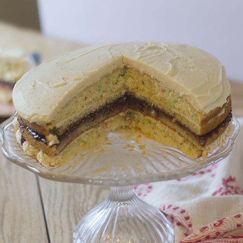 Funfetti Layer Cake #layercake #funfetti #jelly | feedyoursoul2.com