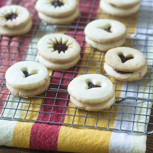 Linzer Cookies for the Holiday from Feed Your Soul Too Linzer Cookies for the Holiday from Feed Your Soul Too