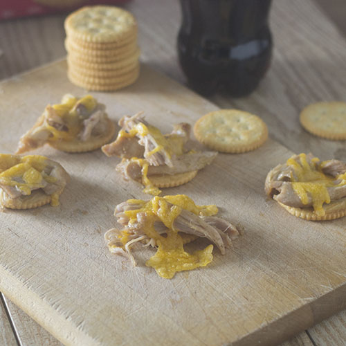 Pulled Chicken Topped Ritz Crackers from Feed Your Soul Too Pulled Chicken Topped Ritz Crackers from Feed Your Soul Too