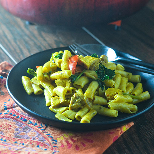Yellow Curry Chicken Pasta from Feed Your Soul Too Yellow Curry Chicken Pasta from Feed Your Soul Too