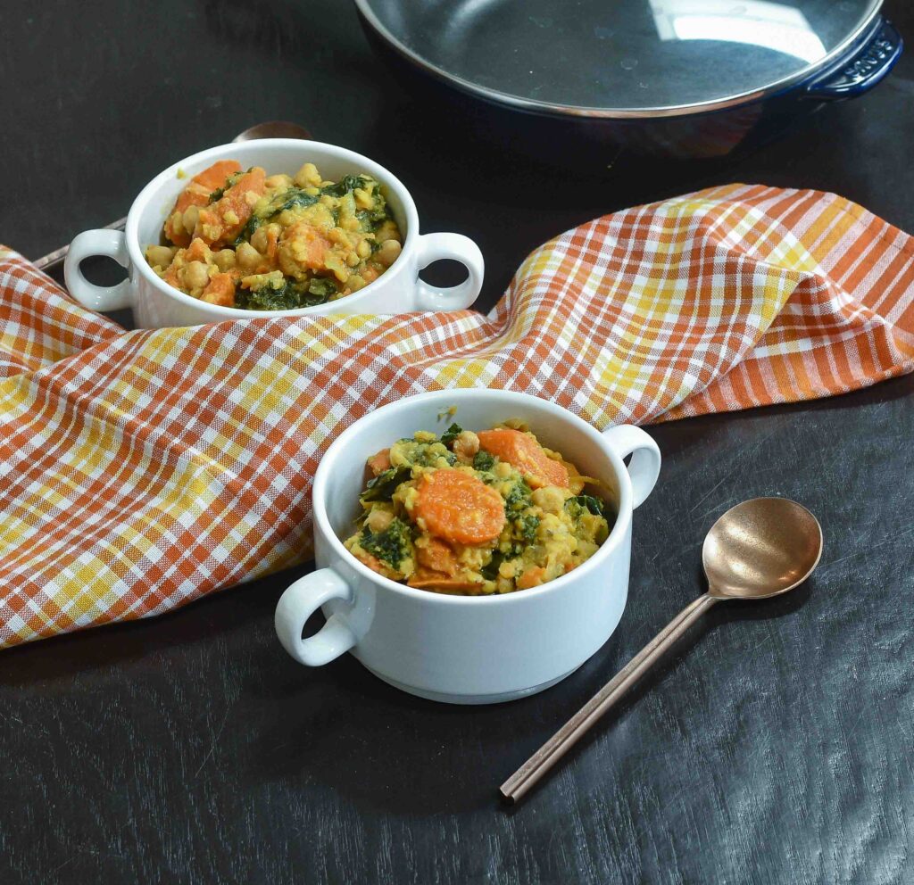 Healthy Kale & Lentil Stew #lentils #kale #glutenfree #healthyrecipe #stew | feedyoursoul2.com