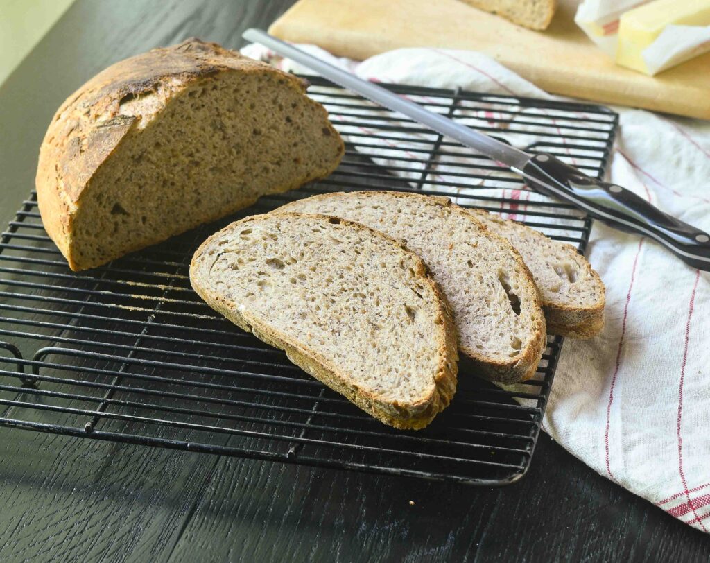 Artisan Sprouted Wheat Bread #bread #sproutedwheat #healthy | feedyoursoul2.com