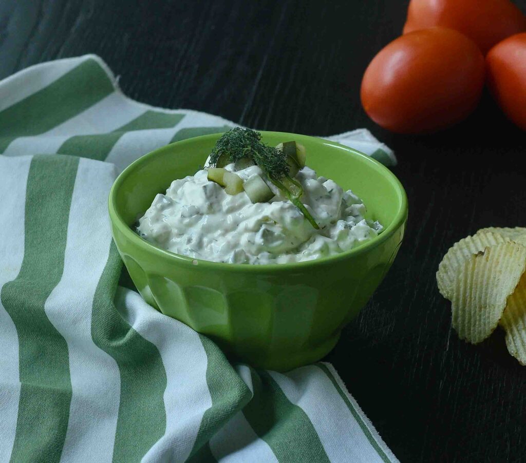 Best Dill Pickle Dip #pickles #appetizer #dill | feedyoursoul2.com
