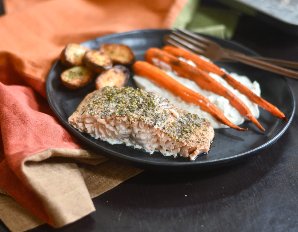 Tray-Bake Mediterranean Salmon salmon | glutenfree | traybake